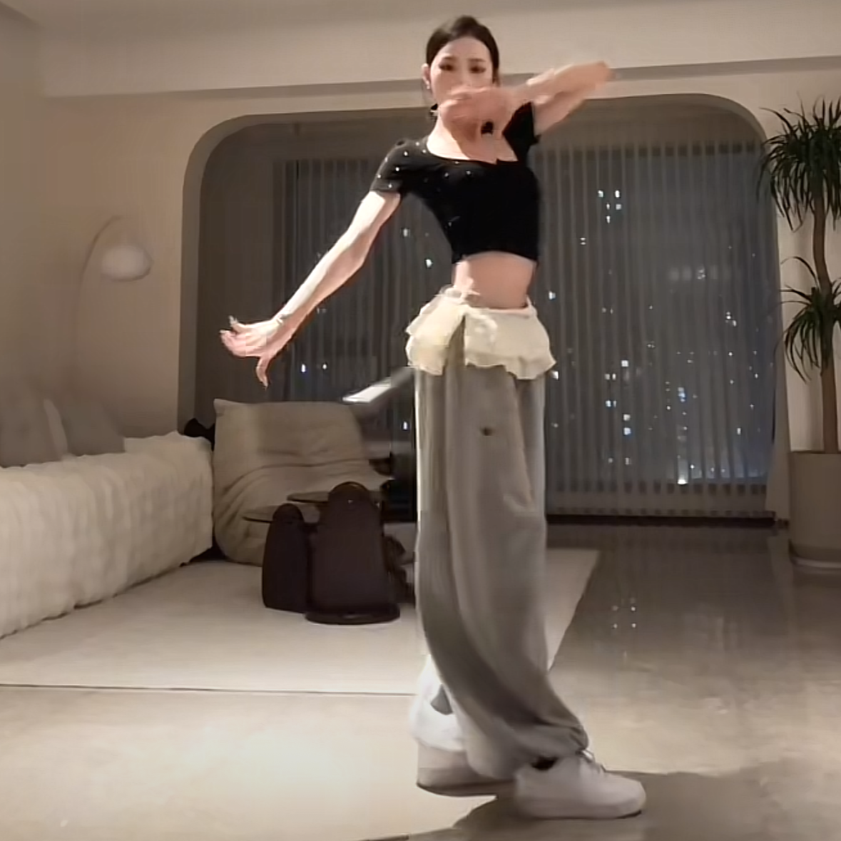 Lace-Trimmed Jazz Dance Waist Skirt - High-End Layering Piece with Detachable Fringe PL020